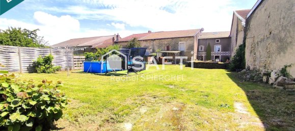 2 Schlafzimmer Haus in Delme, France, Nr. 64871 2