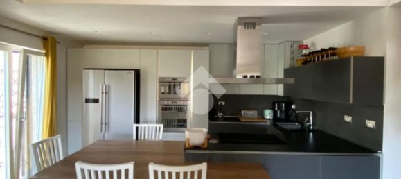 2 chambres Appartement à Rome, Italy No. 263323 4