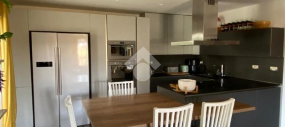 2 chambres Appartement à Rome, Italy No. 263323 5