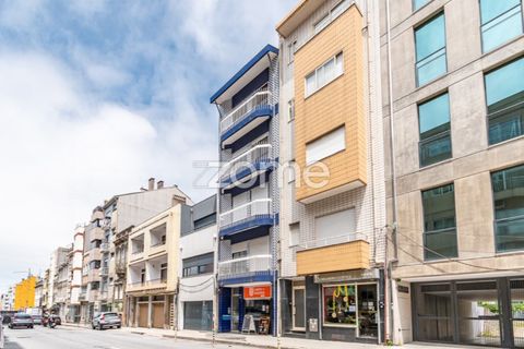 5 bedrooms Duplex in Porto, Portugal No. 352241