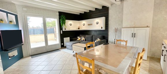 2 chambres Maison à Marchezais, France No. 208985 3