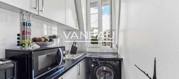 2 rooms Apartment in Paris, France No. 163237 6