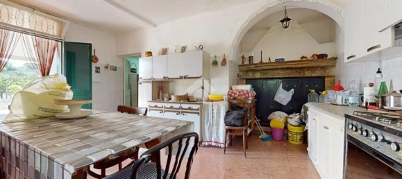 5 rooms Villa in Francavilla Fontana, Italy No. 21117 8
