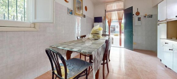 5 rooms Villa in Francavilla Fontana, Italy No. 21117 7
