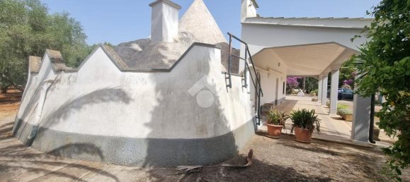 5 rooms Villa in Francavilla Fontana, Italy No. 21117 3