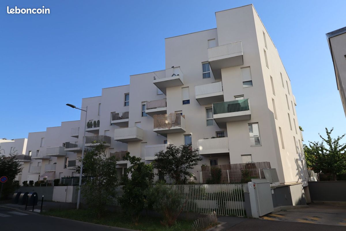 Квартира с 1 спальней в Карьер-су-Пуасси, Франция № 359261