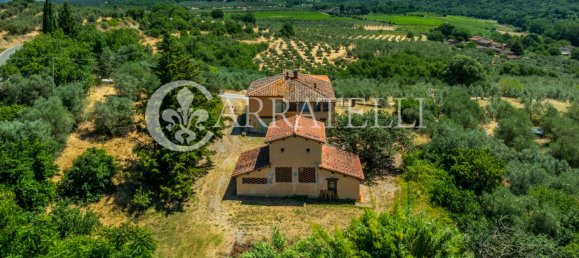 6 غرف نوم منزل في Cavriglia, Italy رقم 271928 6