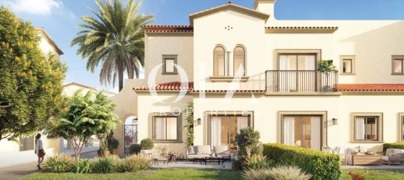 3 bedrooms Townhouse in Abu Dhabi, UAE No. 17068 2