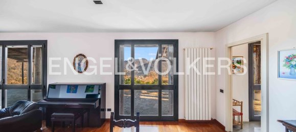 7 rooms Villa in Cadegliano-Viconago, Italy No. 68795 14