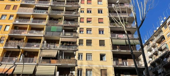 2 rooms Apartment in Rome, Italy No. 29430 15