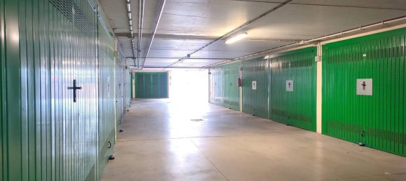  مرآب في Rome, Italy 21متر مربع رقم 259182 4