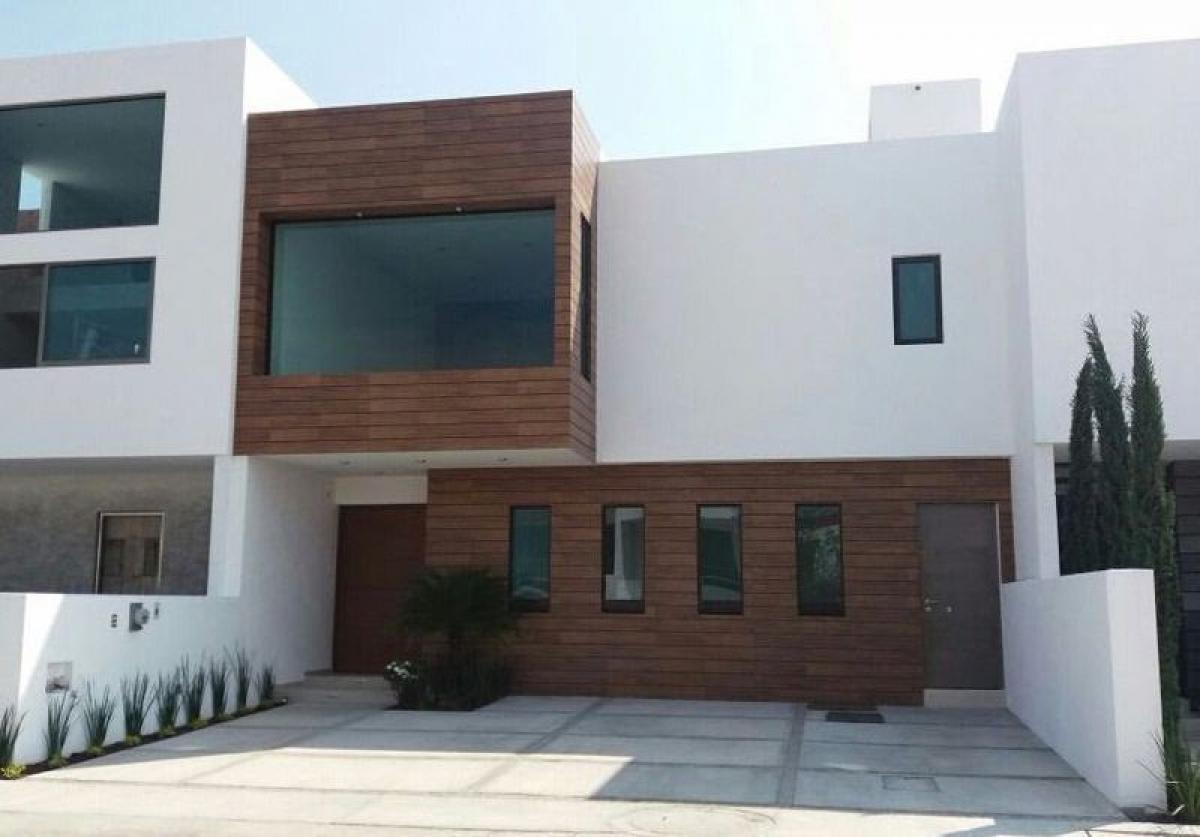 3 bedrooms House in Queretaro, Mexico No. 165979
