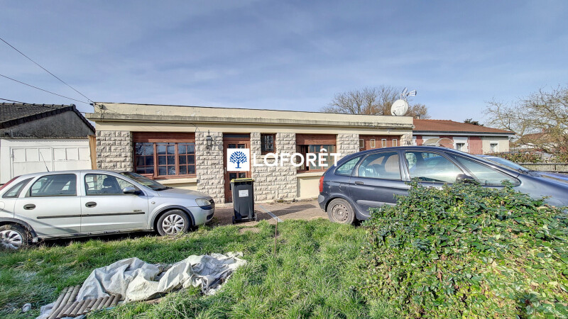 2 bedrooms House in Tergnier, France No. 90438