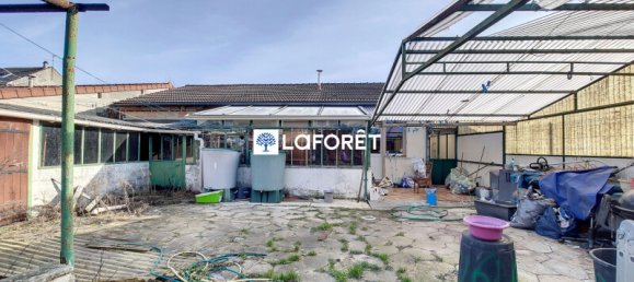 2 bedrooms House in Tergnier, France No. 90438 2