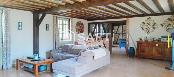 3 bedrooms House in Saint-Germain-du-Bois, France No. 200400 8