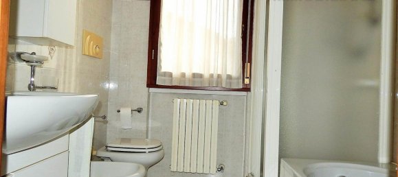 3 rooms Apartment in Renate, Italy No. 165038 14