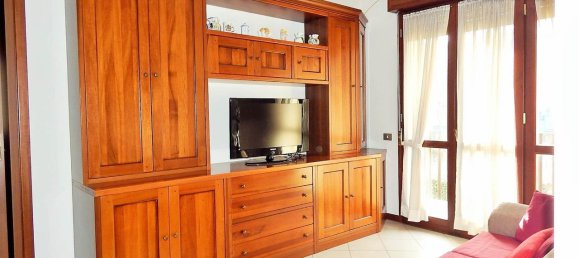 3 rooms Apartment in Renate, Italy No. 165038 4