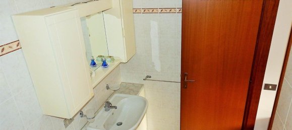 3 rooms Apartment in Renate, Italy No. 165038 15