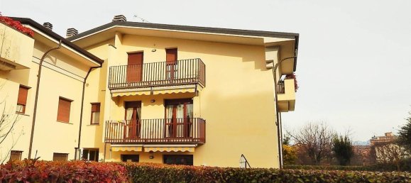 3 rooms Apartment in Renate, Italy No. 165038 3