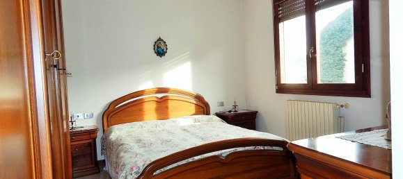 3 rooms Apartment in Renate, Italy No. 165038 12