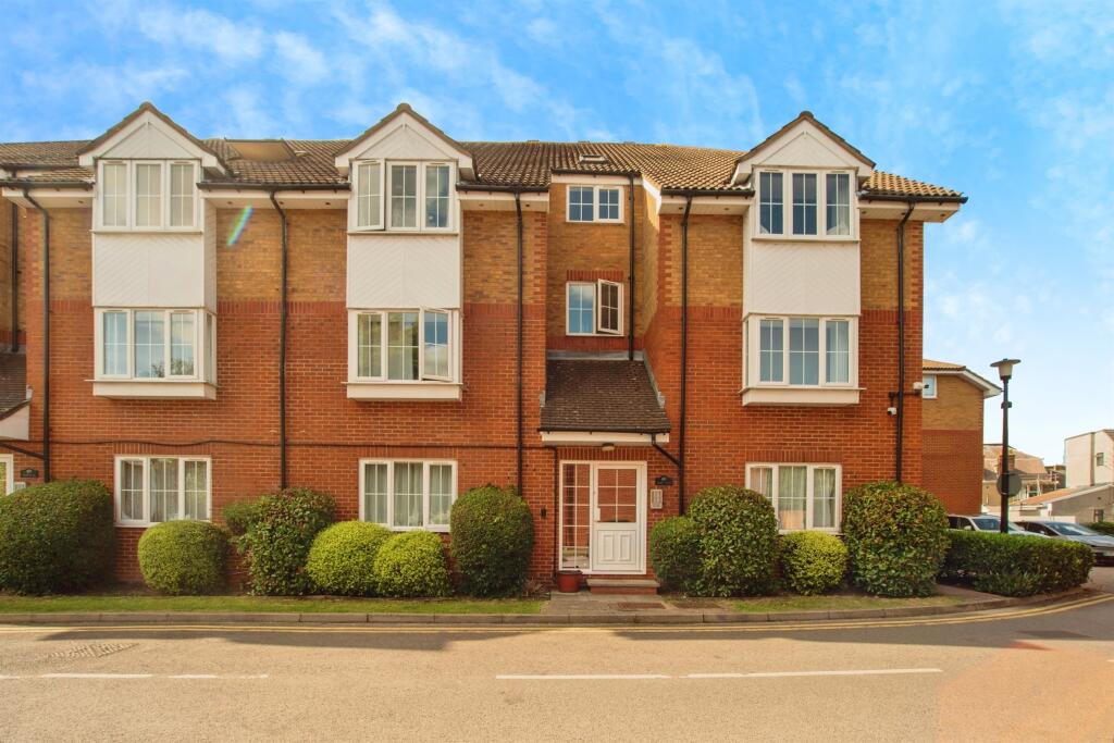 1 bedroom Apartment in Watford, United Kingdom No. 6123