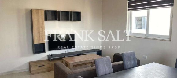 Apartamento de 2 dormitorios en Pieta, Malta No. 5357 5