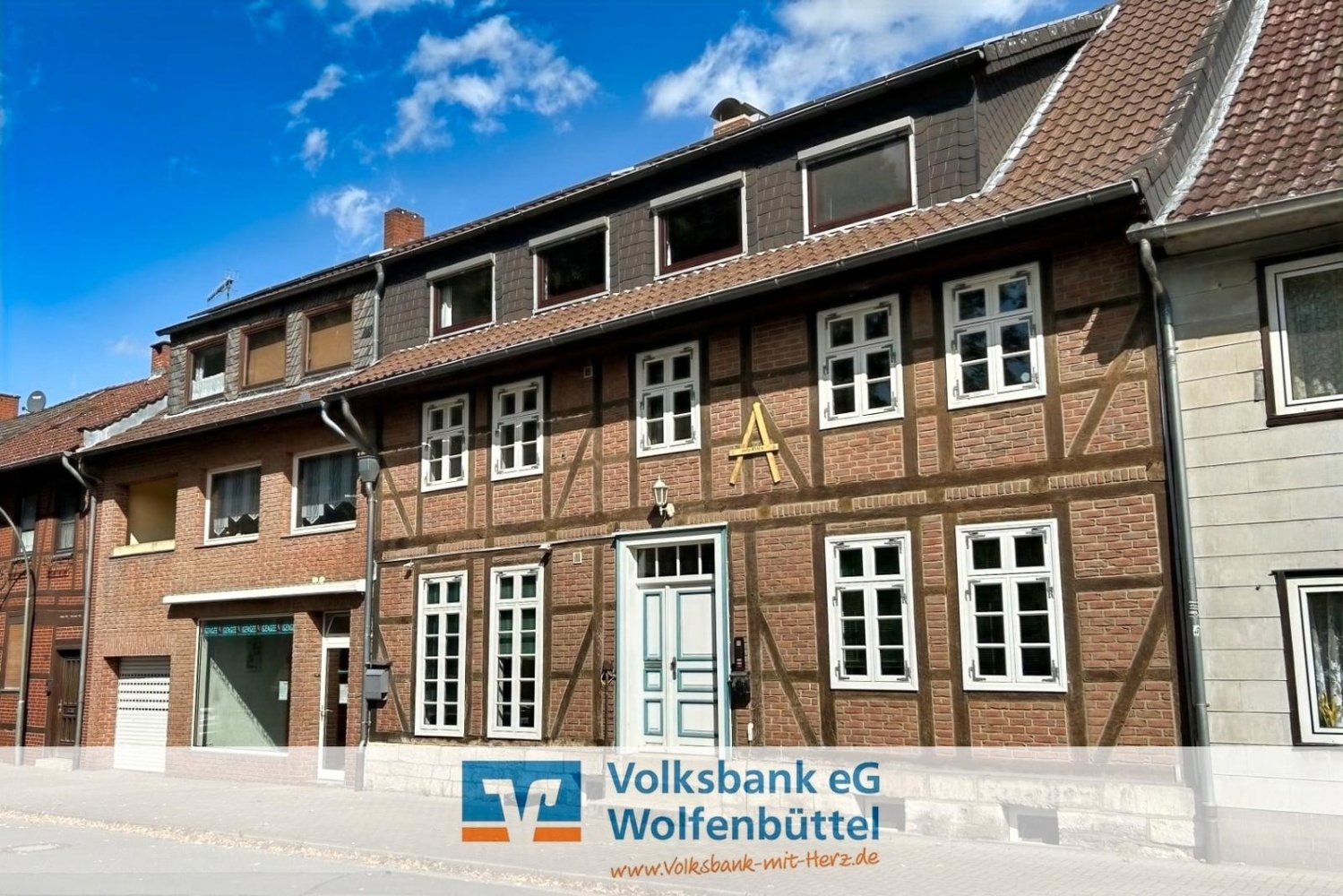 13 rooms Building in Wolfenbuttel, Germany No. 294846