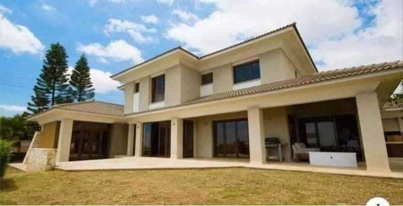 5 bedrooms Commercial property in Agios Athanasios, Cyprus No. 20777