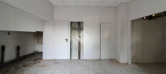 42m² Commercial property in Giulianova, Italy No. 362798 8