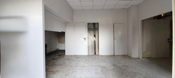 42m² Commercial property in Giulianova, Italy No. 362798 5