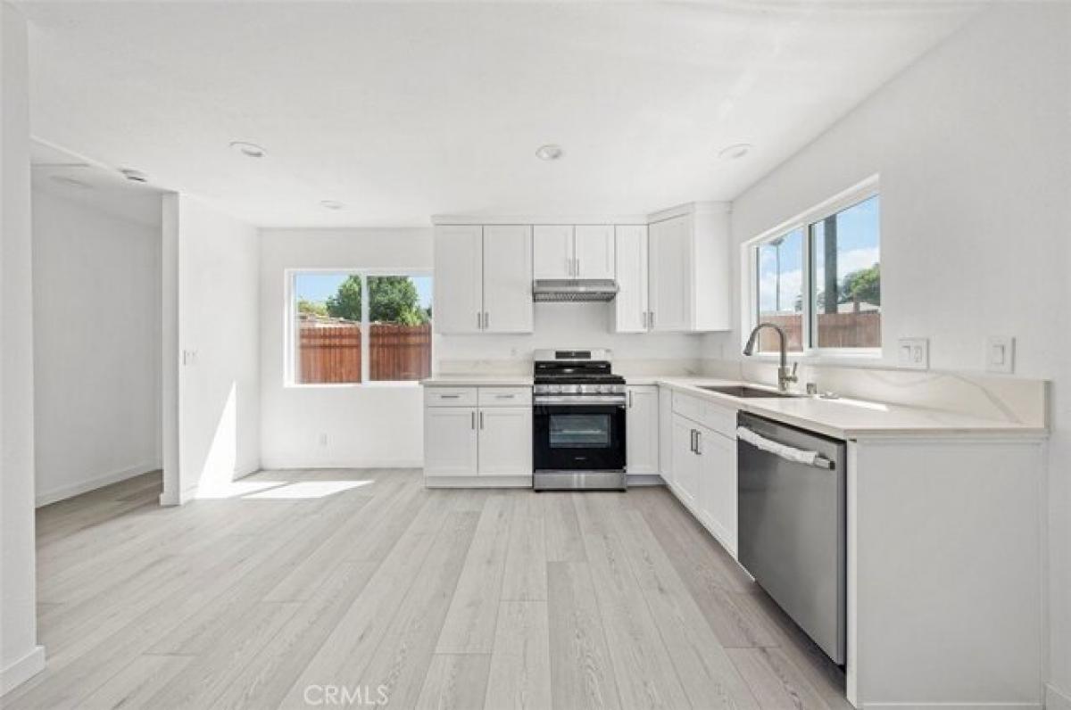 Casa de 3 dormitorios en Corona, USA No. 272486