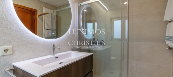 4 bedrooms Villa in Senhora da Hora, Portugal No. 115364 17