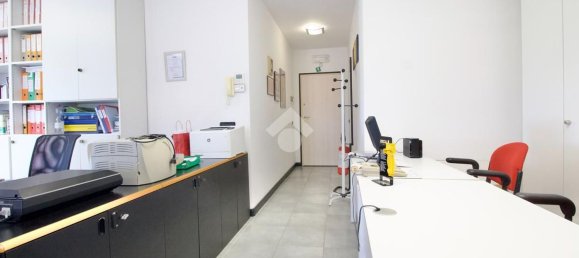 73m² Office in Reggio Emilia, Italy No. 370871 16