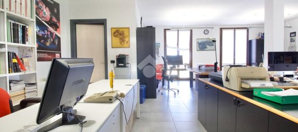73m² Office in Reggio Emilia, Italy No. 370871 28