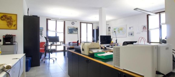 73m² Office in Reggio Emilia, Italy No. 370871 32