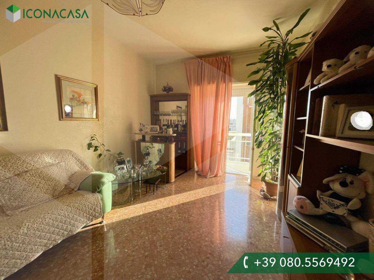 Квартира с 2 спальнями в Бари, Италия № 21790