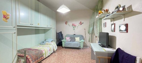 Квартира с 2 спальнями в Бари, Италия № 21790 11