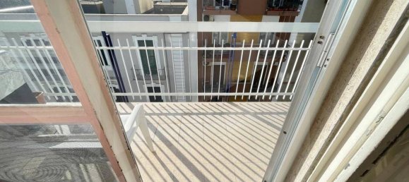 Квартира с 2 спальнями в Бари, Италия № 21790 4