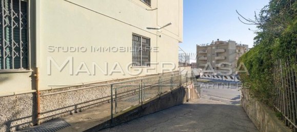 3 rooms Apartment in Genoa, Italy No. 35878 23
