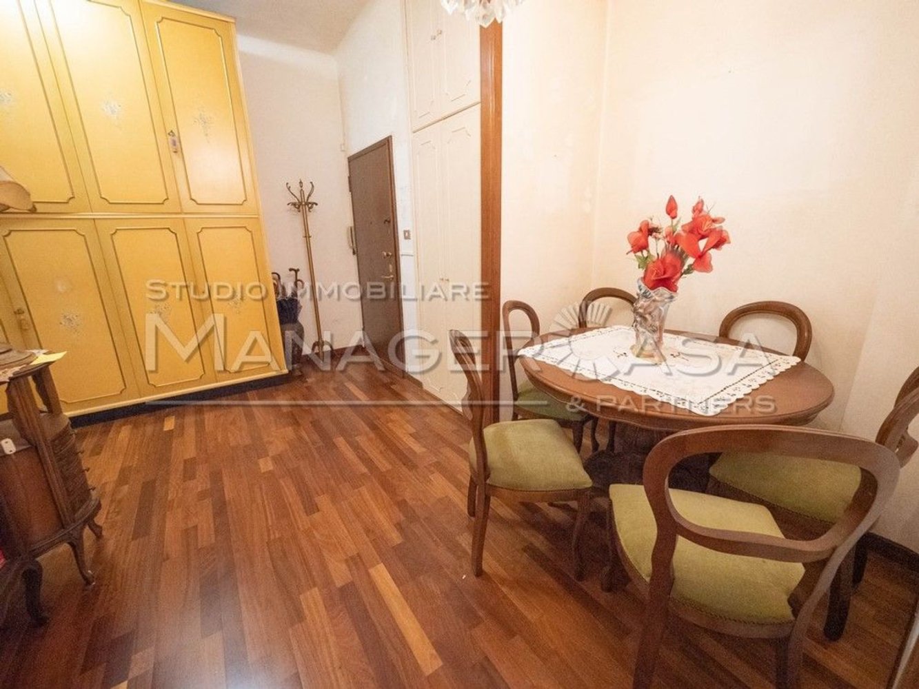 3 rooms Apartment in Genoa, Italy No. 35878