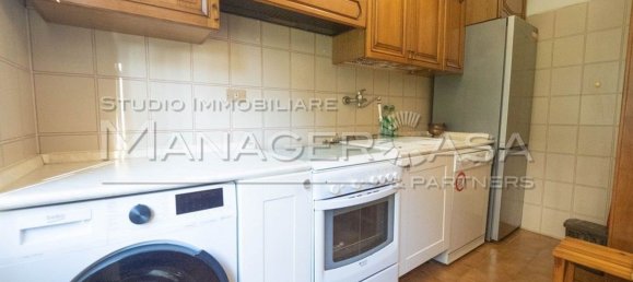 3 rooms Apartment in Genoa, Italy No. 35878 12