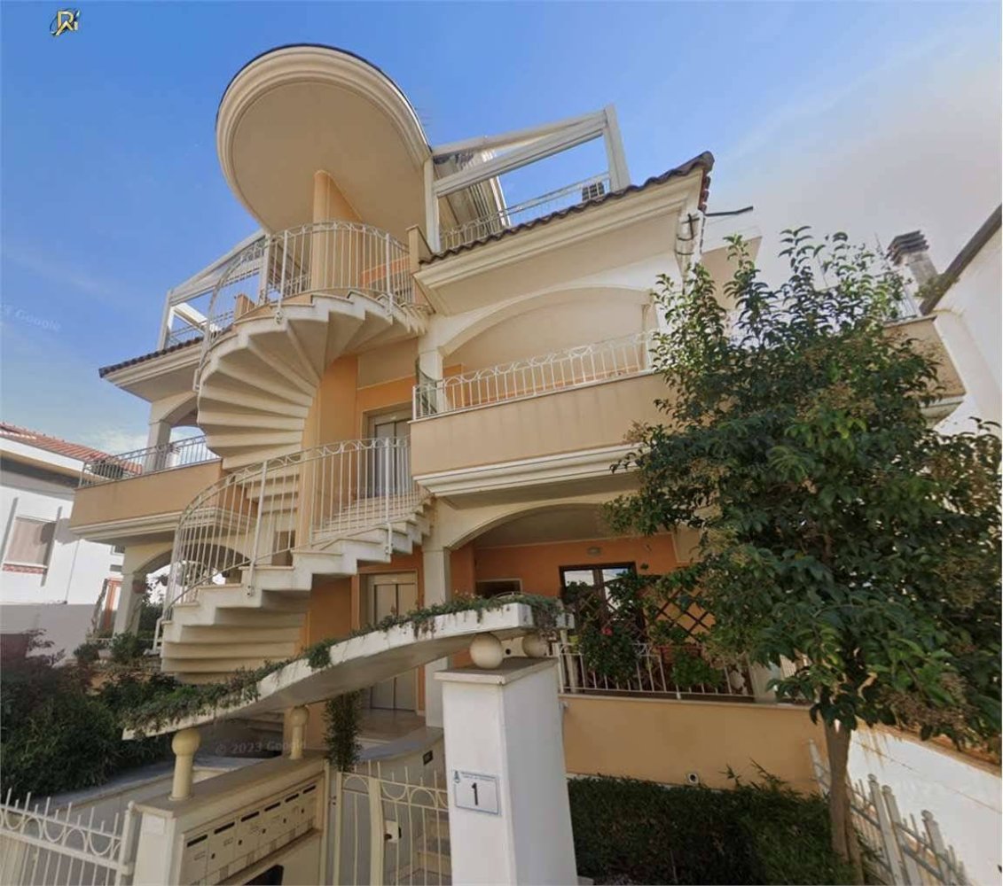 Apartamento de 2 dormitorios en Tortoreto, Italy No. 95367