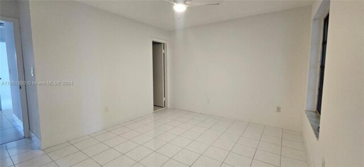 3 bedrooms House in Miami, USA No. 268048