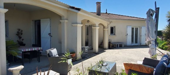3 bedrooms Villa in Marmande, France No. 301048 2