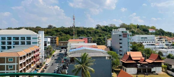 1 bedroom Condo in Pattaya, Thailand No. 10714 3