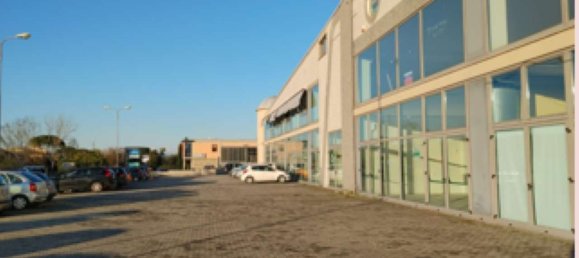 733m² Commercial property in Casciana Terme Lari, Italy No. 345650 4