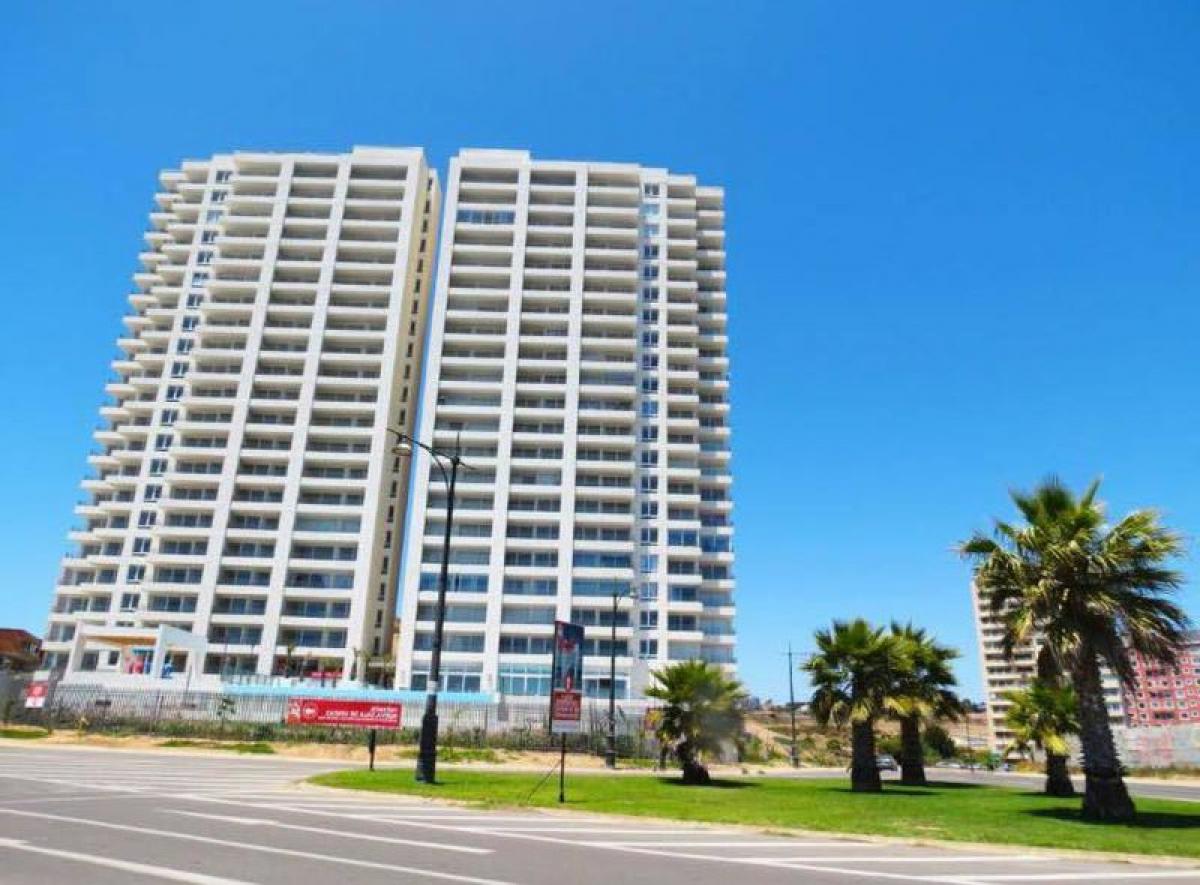 Studio in Valparaiso, Chile No. 2706