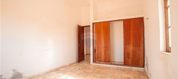 2 bedrooms House in Portimao, Portugal No. 37641 10