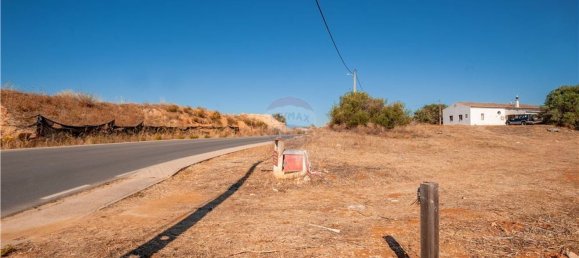 2 bedrooms House in Portimao, Portugal No. 37641 2