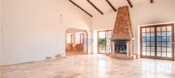 2 bedrooms House in Portimao, Portugal No. 37641 4